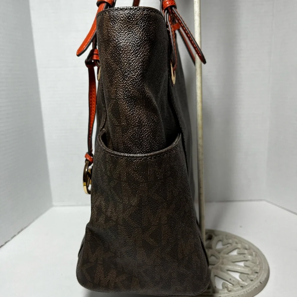 Michael Kors Jet Set Logo Tote - Brown